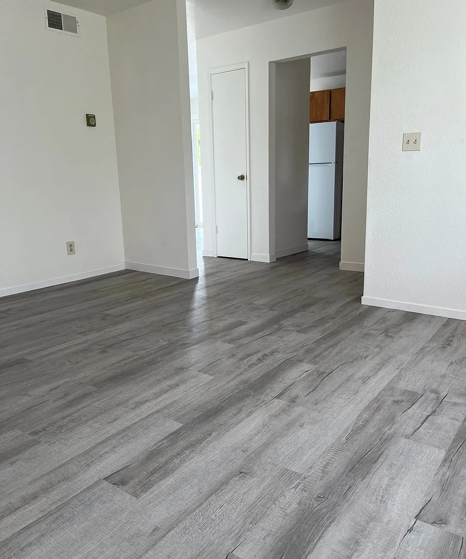 2 bed, 900 sqft, $2,150 — Photo 3