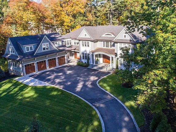 3rd image of 24 Sylvan Ln