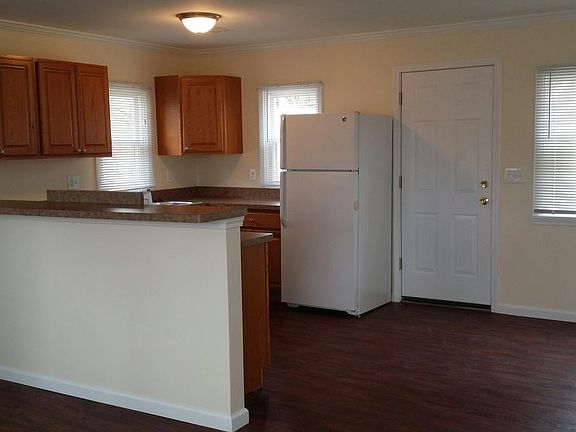 4th image of 4109 Parkway APT A