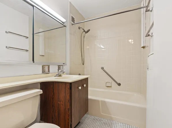 531 Main Street image 8 of 11