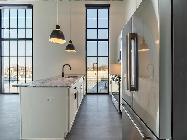 6 Corners Lofts — Photo 2