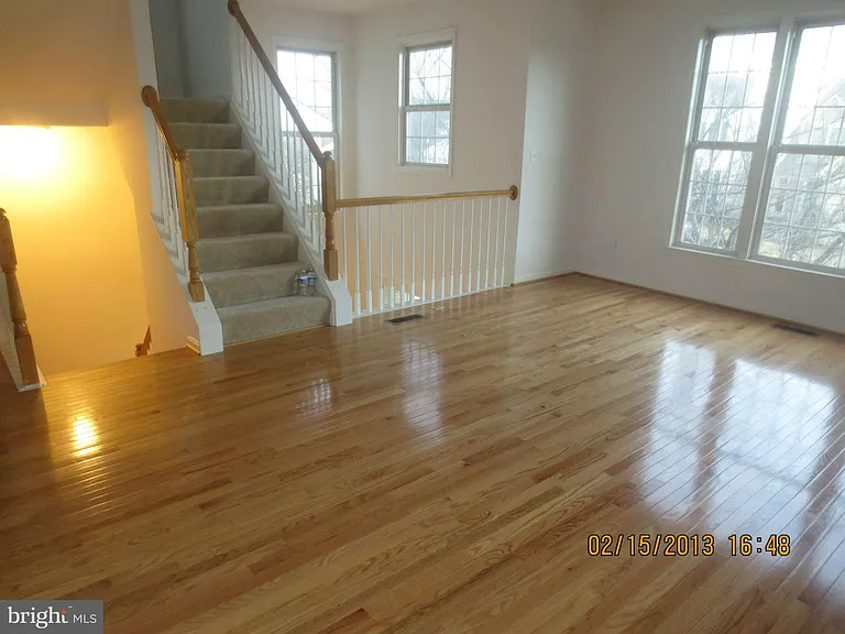 6540 Creek Run Dr — Photo 2