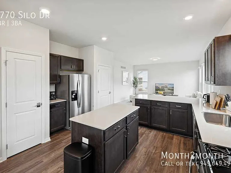 2770 Silo Dr — Photo 8