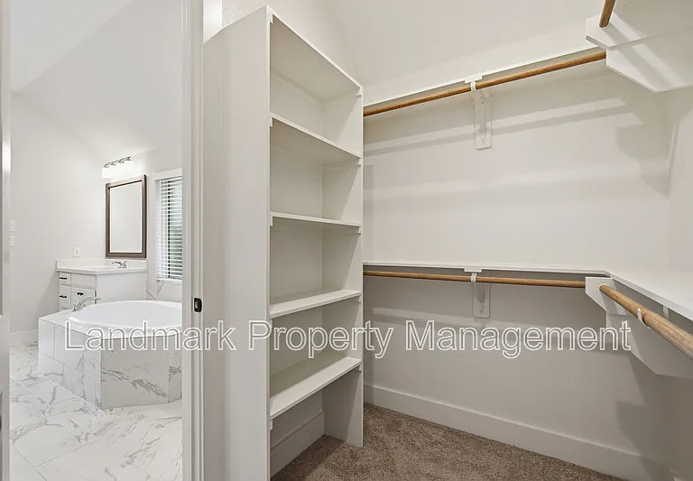 1814 Buckeye Ln — Photo 32