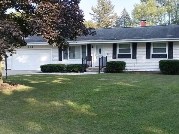 665 Langs Dr, Jonesville, MI 49250
