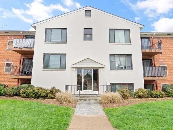 125 Clubhouse Dr SW Unit 3, Leesburg, VA 20175