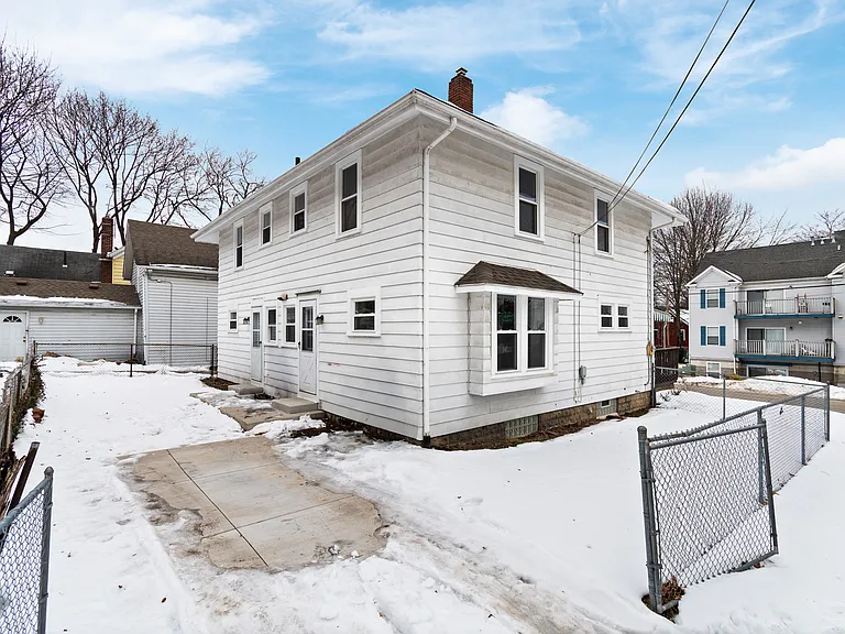378 Cross St — Photo 26
