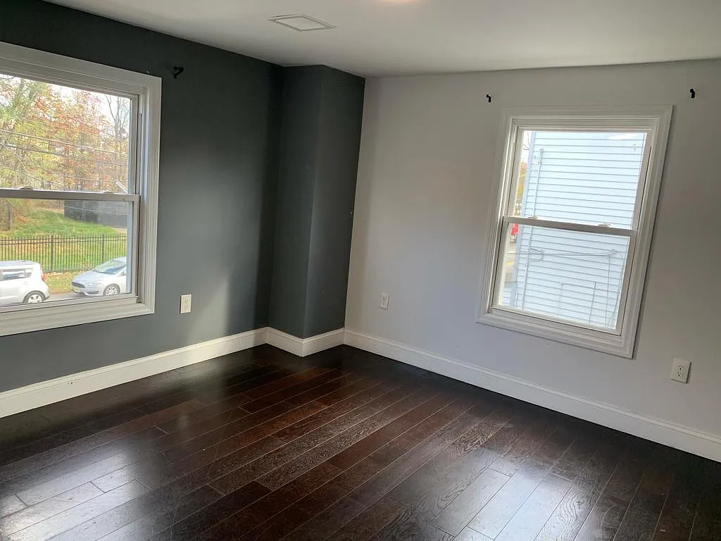 3 bed, 1.5 bath, 1580 sqft, $3,600 — Photo 4