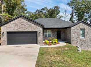 7 Kirkdouglas Ln, Bella Vista, AR 72715