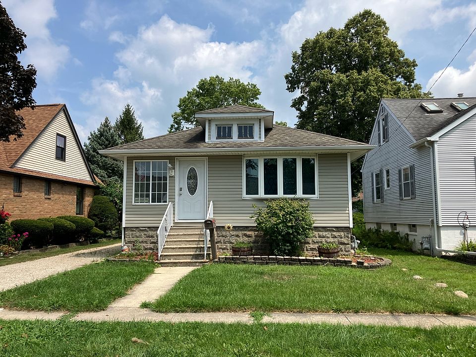 1st image of 1414 Waverly Pl