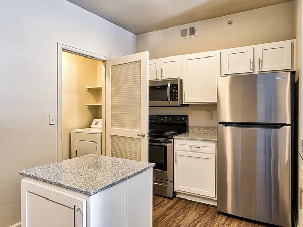 Shadow Mountain Apartments