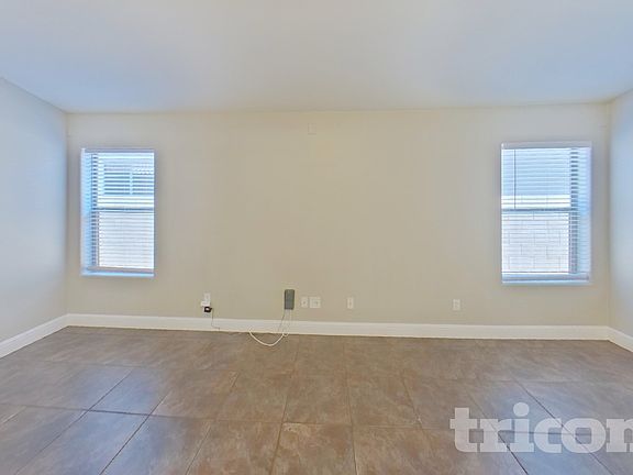 2nd image of 20711 N Santa Cruz Dr