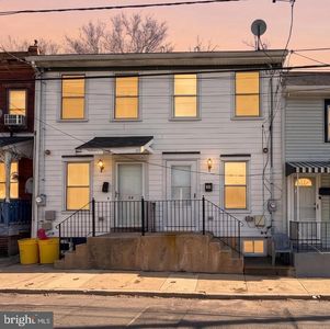26 Bond St, Trenton, NJ, 08618