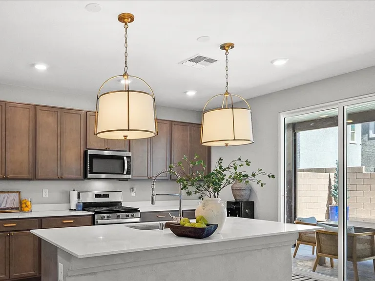 7014 Solano Canyon Ave — Photo 9