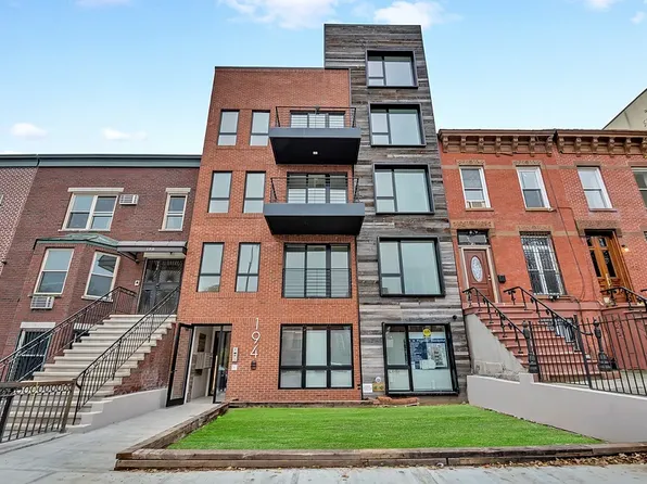 194 Lexington Avenue image 1 of 11