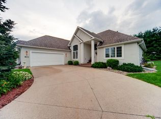 903 Packer Dr, Holmen, WI 54636