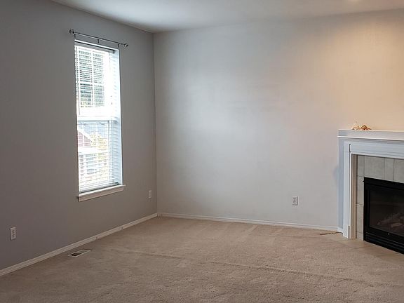 5th image of 605 113th St E