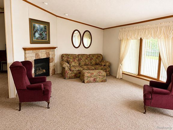 3rd image of 268 Pretty Ln