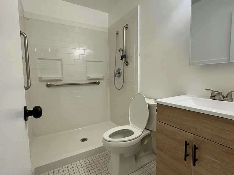 2412 Winding Way — Photo 6