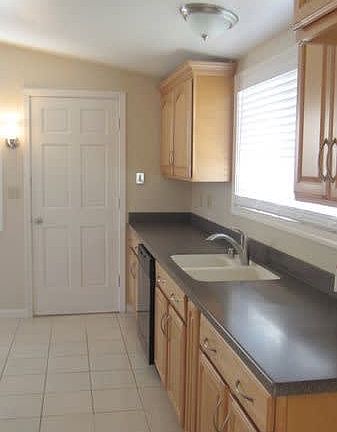 3rd image of 428 Diana Dr