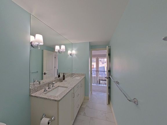 2nd image of 35476 Heritage Ln #11