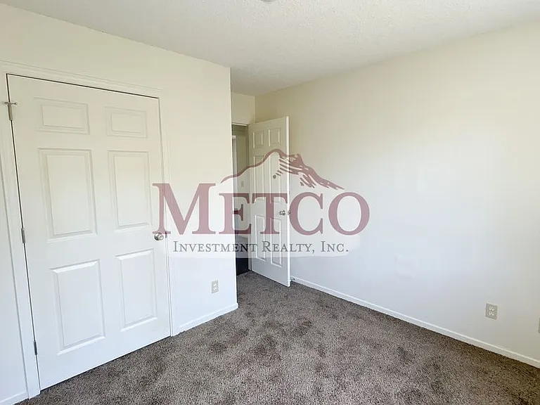 175 G St — Photo 10