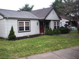 566A Mayfair Rd, Manchester, NJ 08759