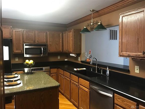4th image of 8957 Gardengate Dr