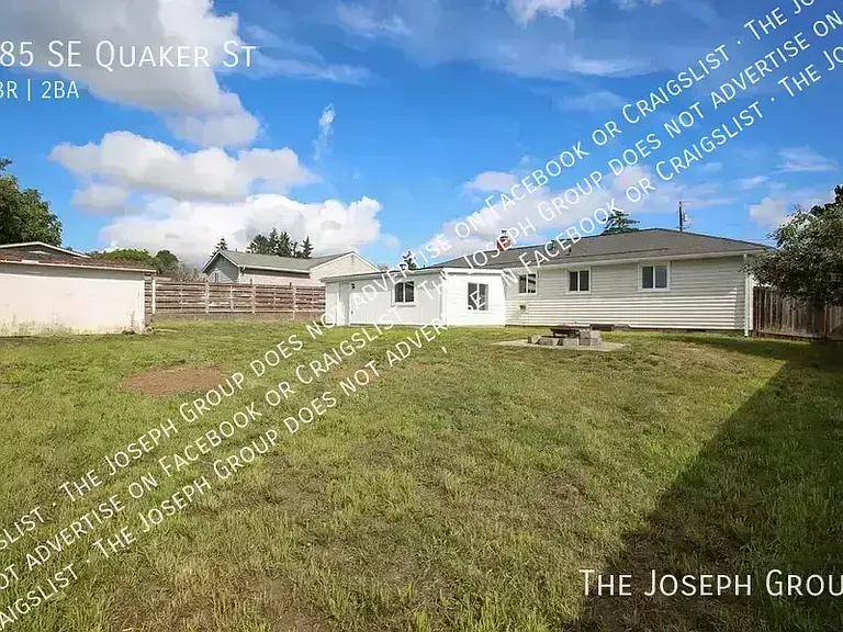 285 SE Quaker St — Photo 5