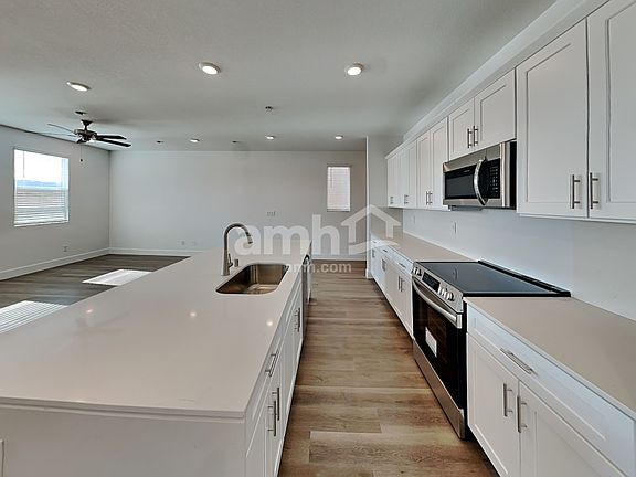 3rd image of 7919 Banquero Ct
