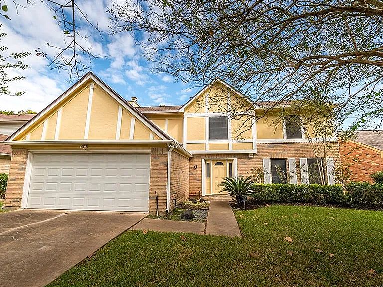 1st image of 3423 Hidden Creek Dr