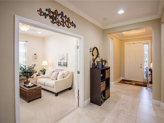 5th image of 1386 NW Leonardo Cir