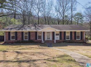 1241 Forest Brook Cir, Birmingham, AL 35226