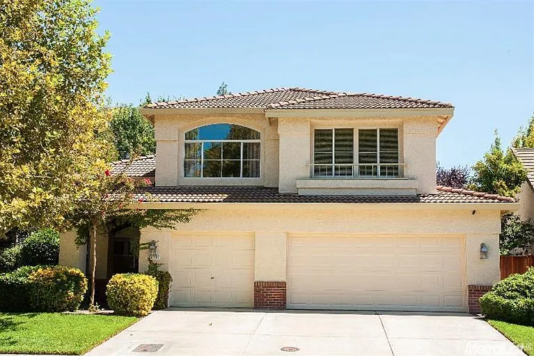 3010 Prado Ln photo 1