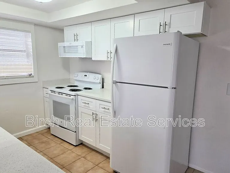 5304 Penguin Dr — Photo 5