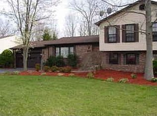 2909 Hunt Ct, Waldorf, MD
