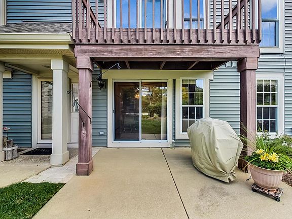 5th image of 945 Little Falls Ct