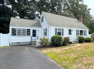 17 Meadowbrook Rd, Hudson, MA 01749