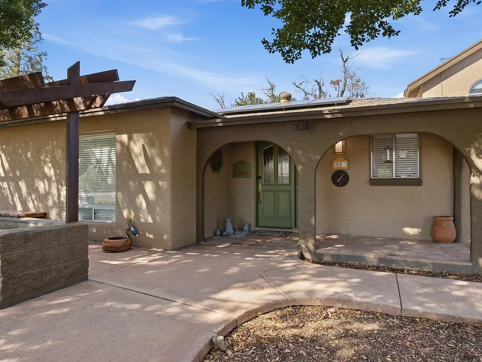 5 bed, 2679 sqft, $4,800 — Photo 1