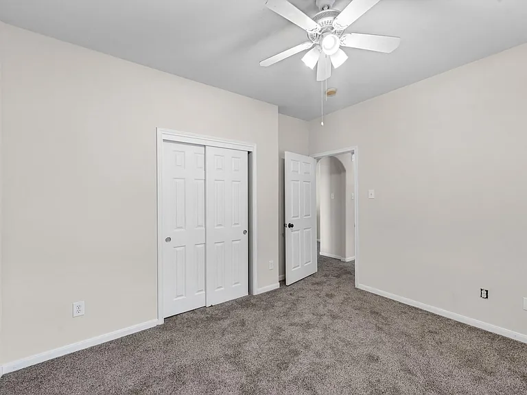 2519 Fair Oak St — Photo 18