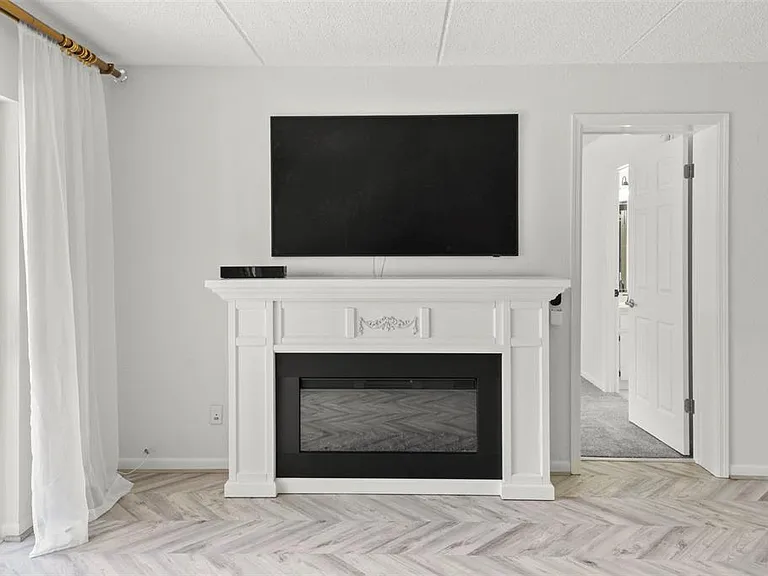 1200 Tarpon Woods Blvd #Q4 — Photo 11
