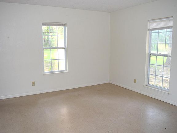 5th image of 2505 Tinsley Ln