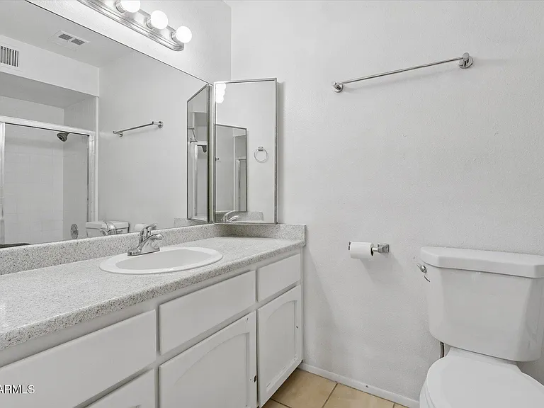 3224 S El Camino Dr — Photo 8