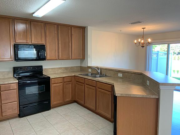 5th image of 841 S Black Cherry Dr