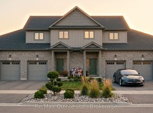 89 Hineman St, Prince Edward County, ON K0K 2T0