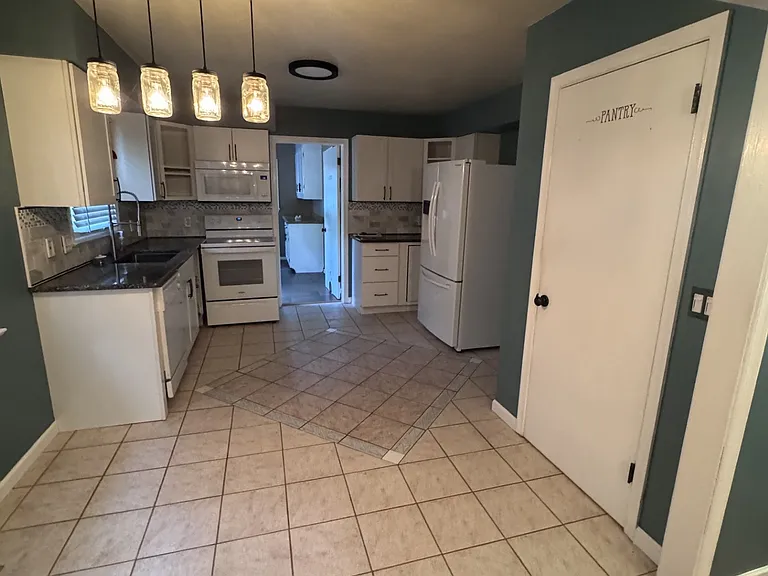 660 Village Green Pkwy — Photo 6