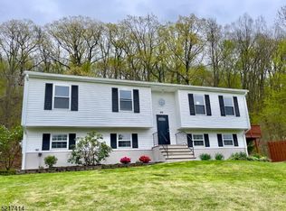 69 Layton Rd, Wantage, NJ 07461