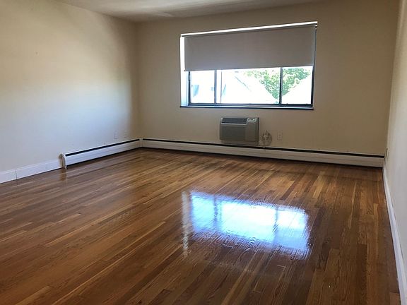 2nd image of 231 Babcock St #3