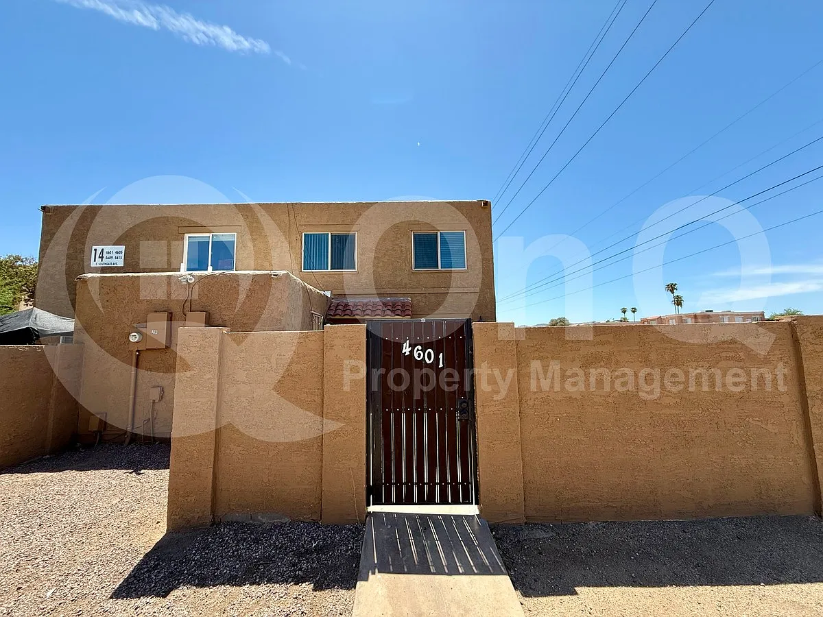 2 bed, 1.5 bath, 924 sqft, $1,399 — Photo 2