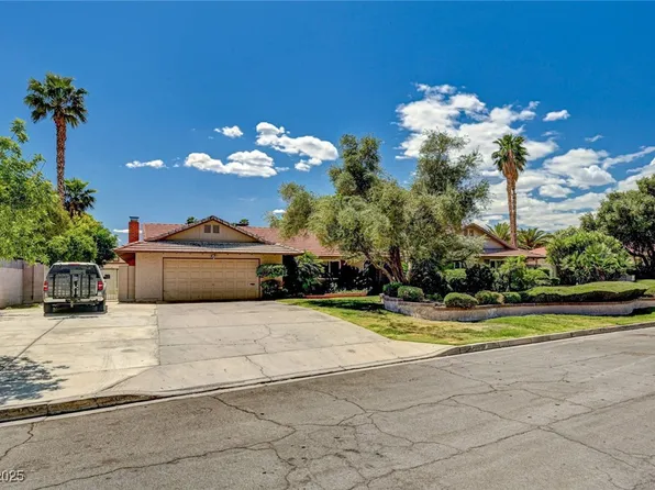 3753 S Rosecrest Cir, Las Vegas, NV 89121